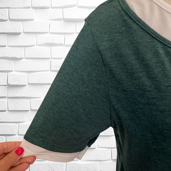 Green & White 1 Piece Layered Look Short Sleeve Tee, Size Large - Picture 3 of 5